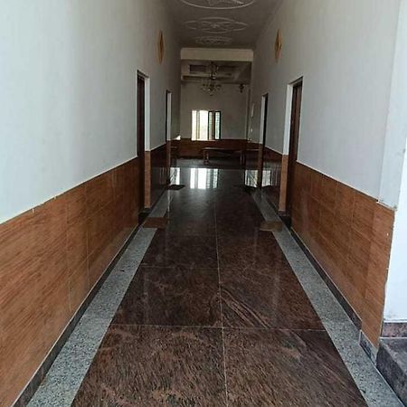Hotel O Pop Angoori Farm House Матура Екстериор снимка